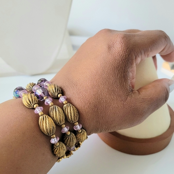 - Vintage Triple Strand Goldtone Beaded Cuff Bracelet • Fold over clasp closure - Picture 3 of 5